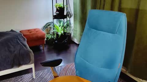 _goldilocks__ online show from November 2025 06:26:01 PM