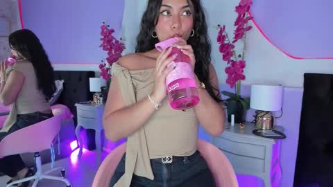 Snapshot of _haannah_ chatting on September 2025 08:24:02 PM Hanna online show from September 2025 08:24:02 PM