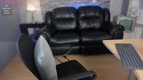 Snapshot of _hanna_miller__ chatting on February 2026 07:52:01 PM Hanna online show from February 2026 07:52:01 PM