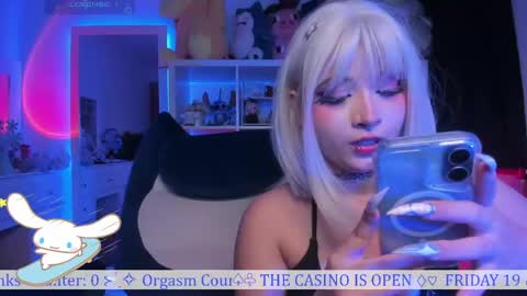 Snapshot of _heavenly_blue_ chatting on June 2026 09:54:02 PM Bluey online show from June 2026 09:54:02 PM