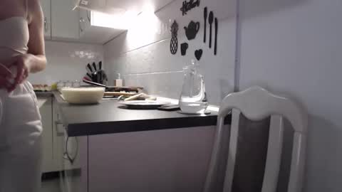 Snapshot of _hidden_frommymoom_ chatting on March 2026 06:26:02 PM Criss4u online show from March 2026 06:26:02 PM