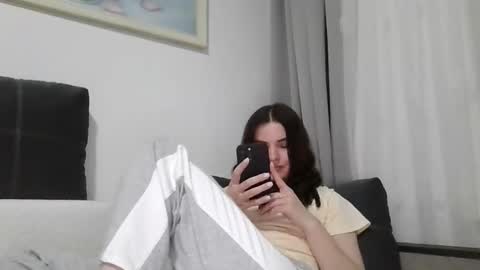 Snapshot of _hidden_frommymoom_ chatting on March 2026 06:47:02 PM Criss4u online show from March 2026 06:47:02 PM