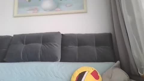 Snapshot of _hidden_frommymoom_ chatting on April 2026 06:30:01 AM Criss4u online show from April 2026 06:30:01 AM