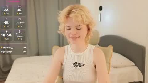 Snapshot of _honnyland chatting on June 2026 01:37:01 PM Alisha online show from June 2026 01:37:01 PM
