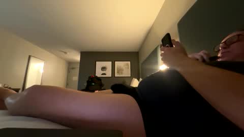 Snapshot of _hot_n_bothered_ chatting on December 2025 03:59:01 AM _hot_n_bothered_ online show from December 2025 03:59:01 AM