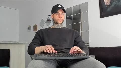 jeison online show from February 2025 07:13:01 PM