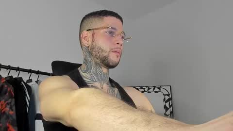 jeison online show from November 2025 09:25:02 PM