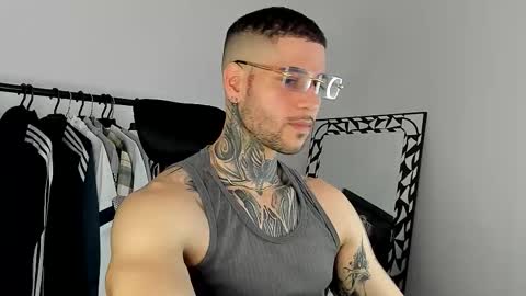 jeison online show from November 2025 09:58:01 PM