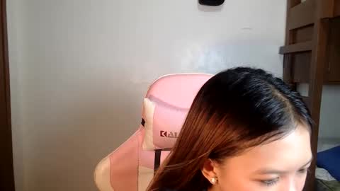 Snapshot of _jennn chatting on May 2026 05:53:01 PM Jen online show from May 2026 05:53:01 PM