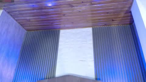 Snapshot of _johana18 chatting on December 2025 07:53:02 PM Mia online show from December 2025 07:53:02 PM