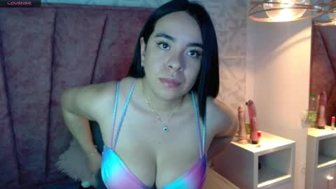 Snapshot of _julietaa chatting on March 2025 06:44:02 PM Julieta online show from March 2025 06:44:02 PM