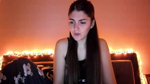 Snapshot of _just_a_simple_girl chatting on December 2024 12:06:01 PM _just_a_simple_girl online show from December 2024 12:06:01 PM