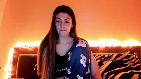 Snapshot of _just_a_simple_girl chatting on December 2024 05:10:02 PM _just_a_simple_girl online show from December 2024 05:10:02 PM
