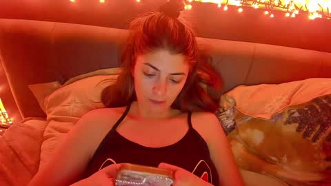 Snapshot of _just_a_simple_girl chatting on January 2025 05:43:02 PM _just_a_simple_girl online show from January 2025 05:43:02 PM