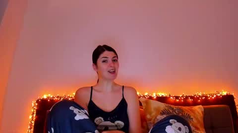 Snapshot of _just_a_simple_girl chatting on February 2025 11:31:02 AM _just_a_simple_girl online show from February 2025 11:31:02 AM