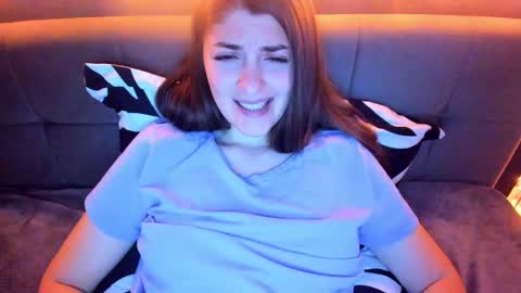 Snapshot of _just_a_simple_girl chatting on February 2025 05:47:01 PM _just_a_simple_girl online show from February 2025 05:47:01 PM