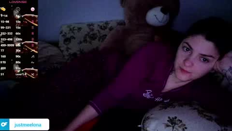Snapshot of _just_a_simple_girl chatting on April 2026 03:52:01 AM _just_a_simple_girl online show from April 2026 03:52:01 AM