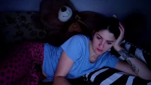 Snapshot of _just_a_simple_girl chatting on May 2026 01:25:02 AM _just_a_simple_girl online show from May 2026 01:25:02 AM