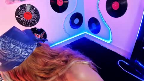 _karine01 online show from February 2025 07:31:01 AM