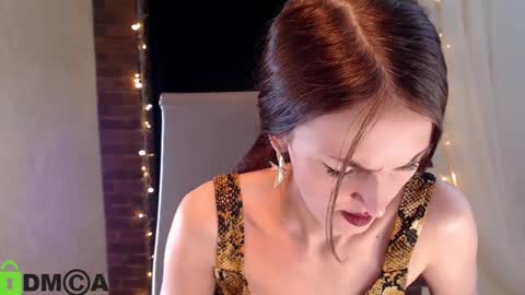  karolina online show from January 2025 06:59:02 PM