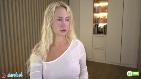 Kate online show from September 2025 10:15:02 AM