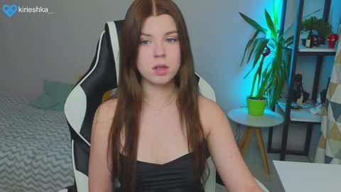 Molly   Emily online show from January 2025 06:27:01 PM