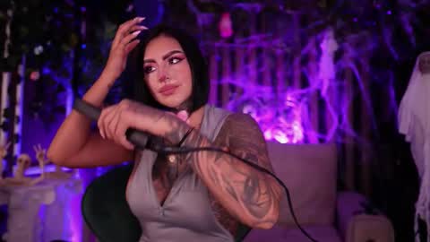   online show from October 2025 07:25:02 PM