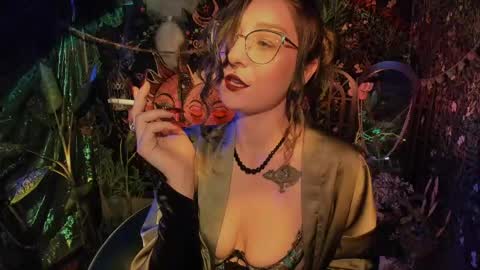 Snapshot of _lady_luna_ chatting on May 2026 10:40:02 PM Lady Luna online show from May 2026 10:40:02 PM