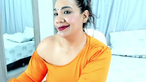 Snapshot of _lakshmi_hotx chatting on December 2024 03:33:02 PM NAILHA SAJANI online show from December 2024 03:33:02 PM