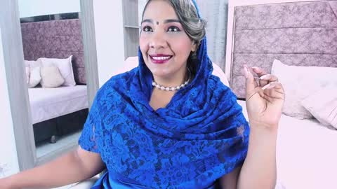 Snapshot of _lakshmi_hotx chatting on January 2025 03:00:01 PM NAILHA SAJANI online show from January 2025 03:00:01 PM