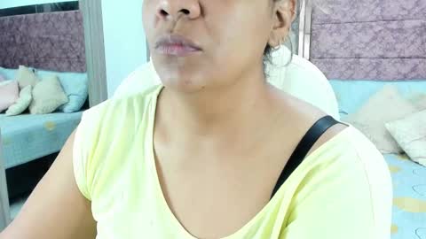 Snapshot of _lakshmi_hotx chatting on February 2025 12:01:02 PM NAILHA SAJANI online show from February 2025 12:01:02 PM