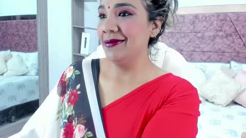Snapshot of _lakshmi_hotx chatting on February 2025 12:03:02 PM NAILHA SAJANI online show from February 2025 12:03:02 PM