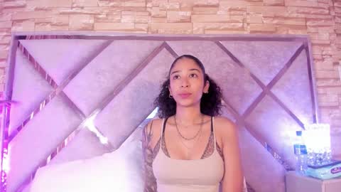 Lanna  online show from October 2025 10:58:02 AM