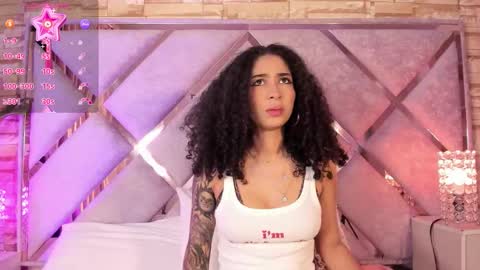 Lanna  online show from November 2025 11:01:02 AM