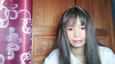 _lily0_ online show from July 2026 11:02:02 PM