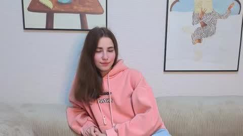 Emma online show from September 2025 11:19:01 PM