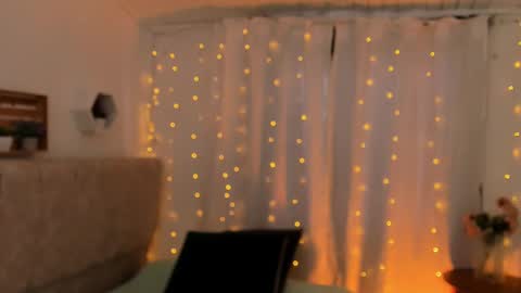 Ivy 3 online show from February 2025 09:31:02 PM