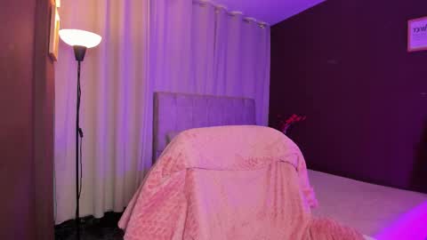 Ivy 3 online show from March 2026 07:40:02 PM