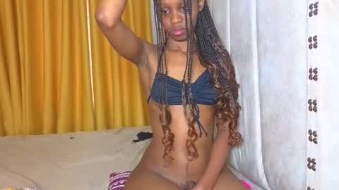 Littlevenus online show from November 2025 12:27:01 PM