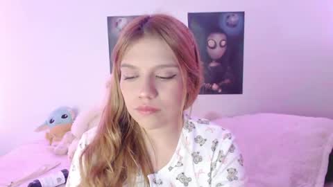 Sofia 3 online show from May 2026 02:18:02 AM