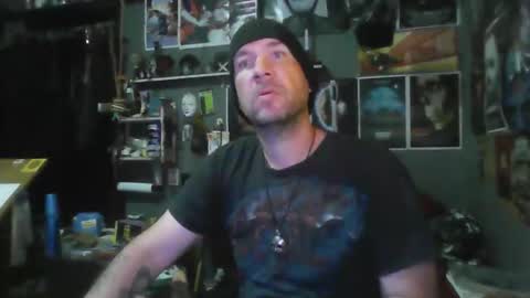 That guy online show from November 2025 04:33:01 PM