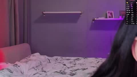 Snapshot of _lorra chatting on January 2026 06:44:02 PM _lorra online show from January 2026 06:44:02 PM