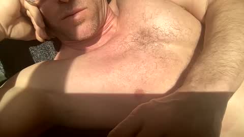 _lululeo_ online show from April 2026 12:08:01 AM