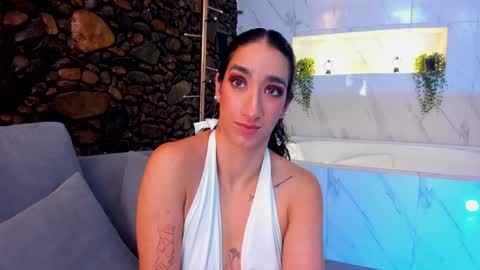  Luna  online show from February 2025 03:15:02 PM