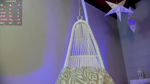  Luna  online show from February 2025 11:43:01 AM