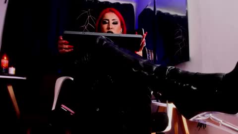 Snapshot of _luna_parisi chatting on September 2025 12:55:01 AM MISS LUNA online show from September 2025 12:55:01 AM