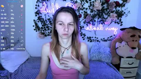 Scarlett online show from December 2025 01:51:01 PM