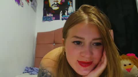 Snapshot of _maria__maria chatting on January 2025 02:01:01 AM _maria__maria online show from January 2025 02:01:01 AM