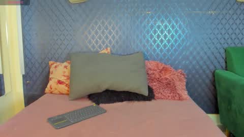 Maria online show from November 2025 06:18:01 PM