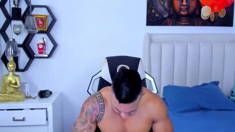 Snapshot of _matthew_santos_ chatting on November 2025 10:10:02 PM _matthew_santos_ online show from November 2025 10:10:02 PM